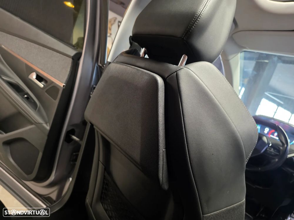 Peugeot 5008 BlueHDI 130 EAT8 Allure Pack - 13