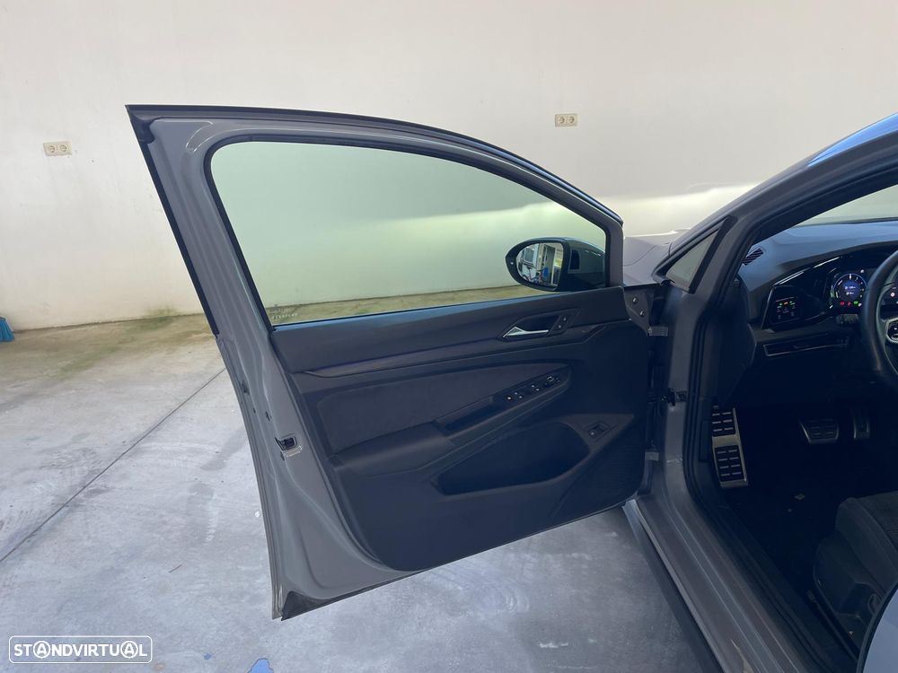 VW Golf 1.4 eHybrid OPF DSG GTE - 37