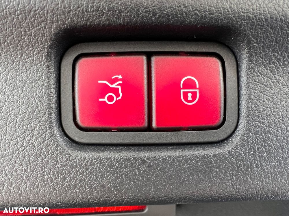 Mercedes-Benz C - 21