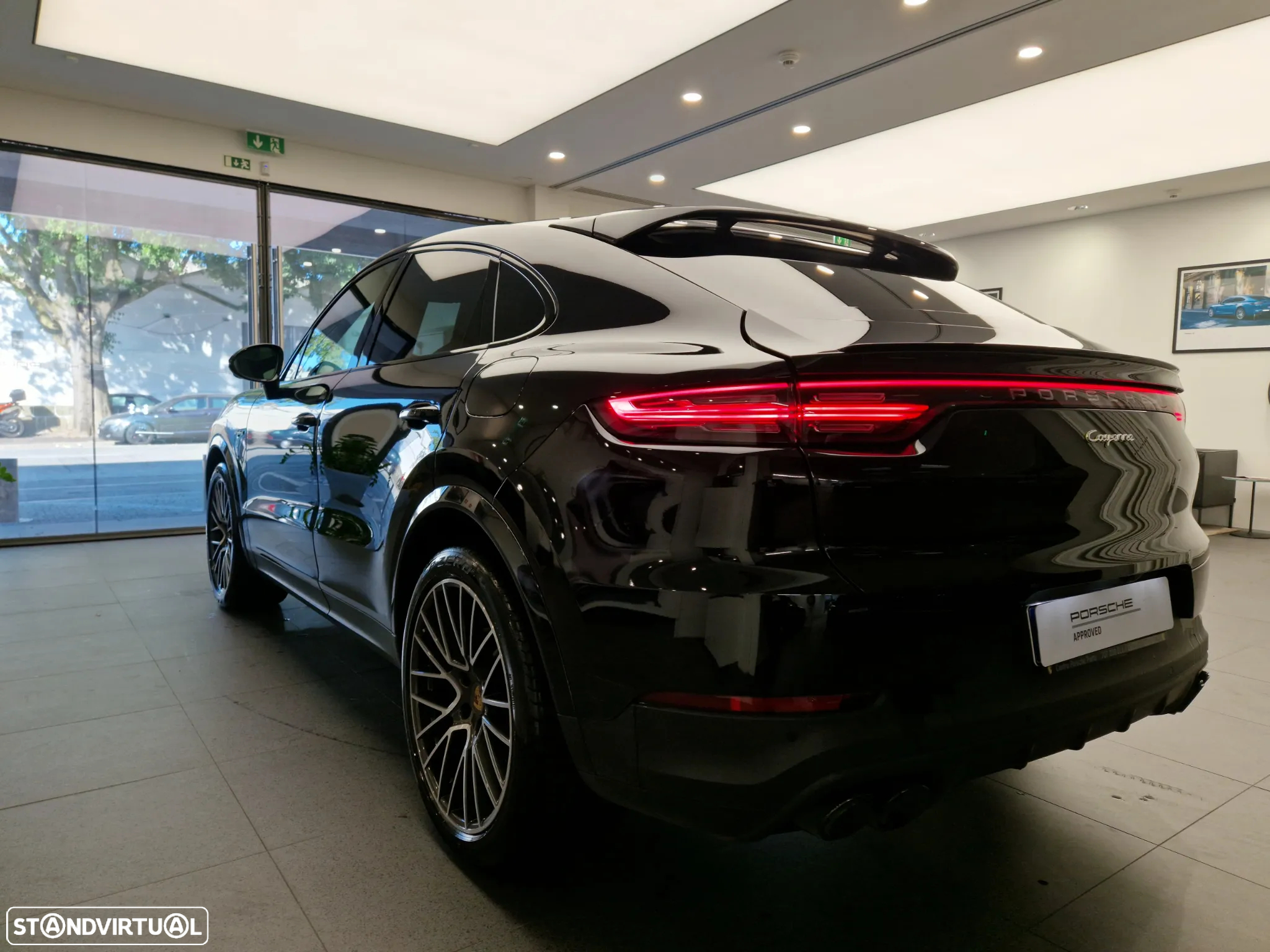 Porsche Cayenne Coupé E-Hybrid - 3