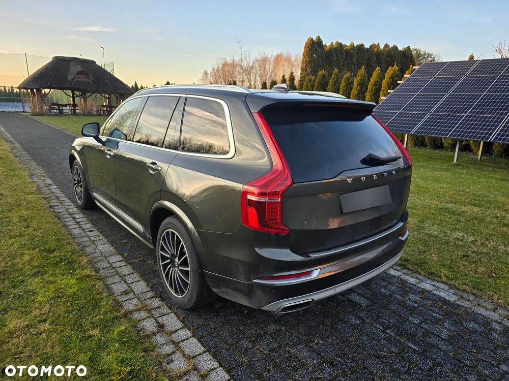 Volvo XC 90 - 5