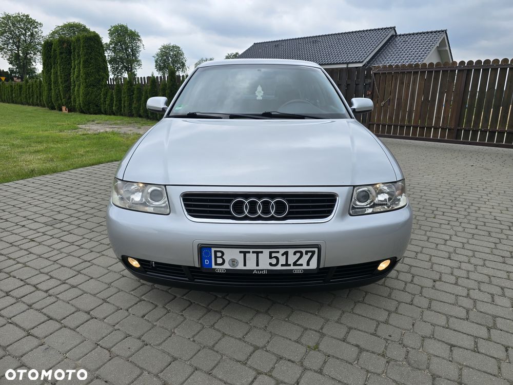 Audi A3 Sportback 1.6 Ambiente - 9
