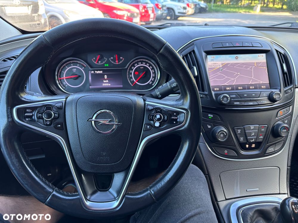 Opel Insignia - 23
