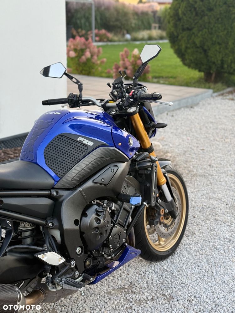 Yamaha FZ8 - 3