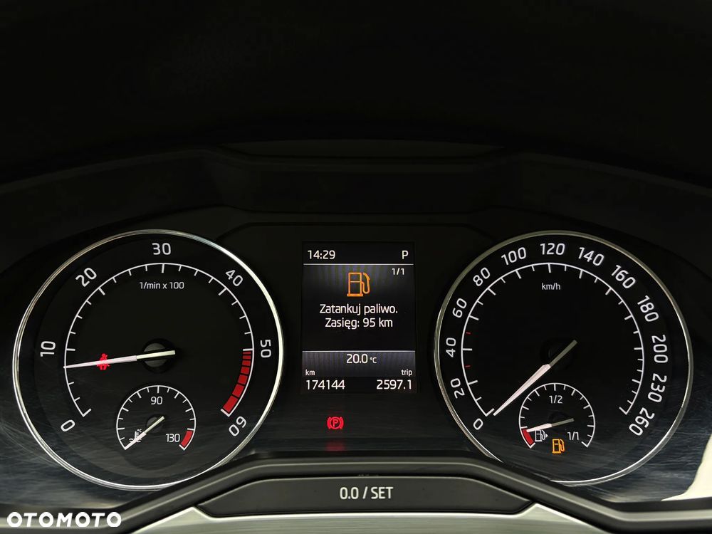 Skoda Superb 1.6 TDI Ambition DSG - 22