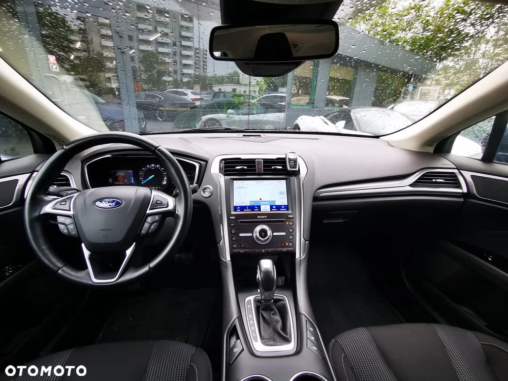 Ford Mondeo 2.0 Hybrid Titanium - 9