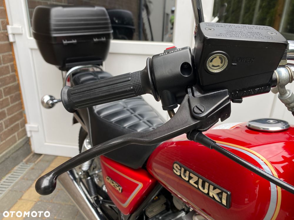Suzuki GN - 33
