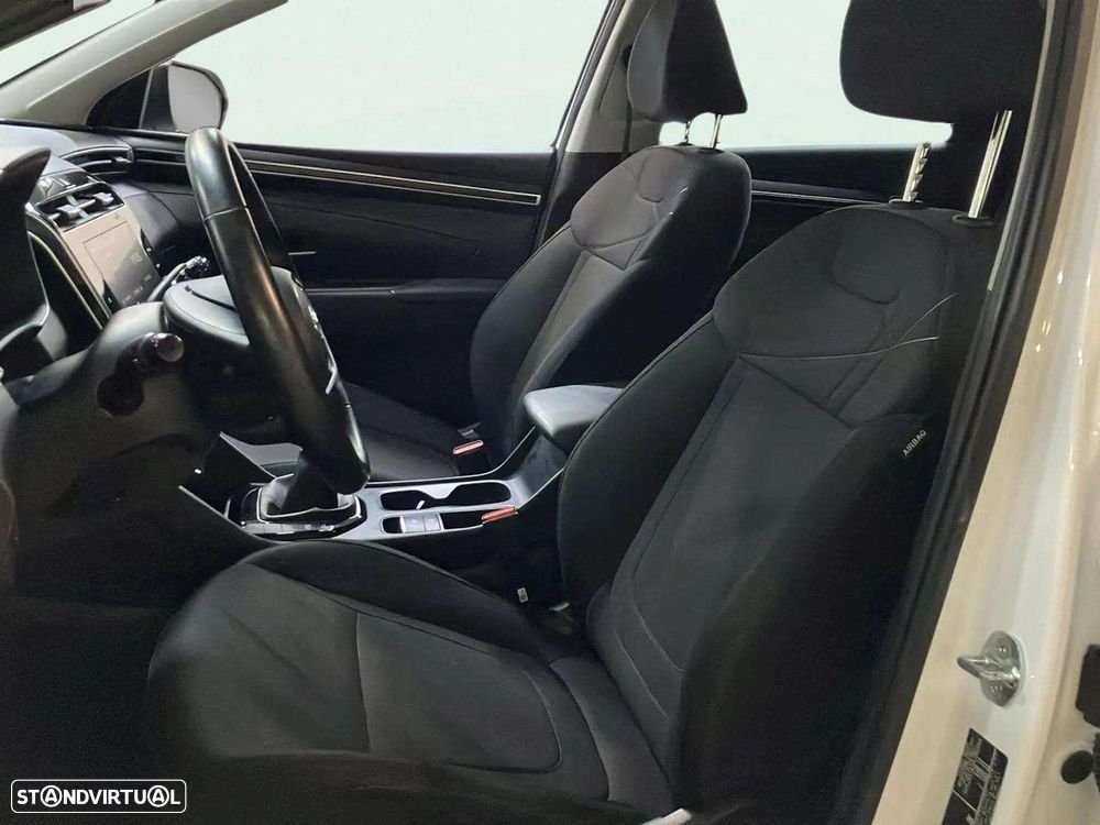 Hyundai Tucson 1.6 CRDi Business - 14