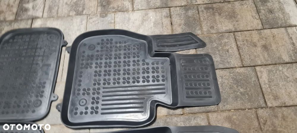 Dywaniki gumowe + mata bagażnika Mini Countryman 2018 – jak nowe - 2