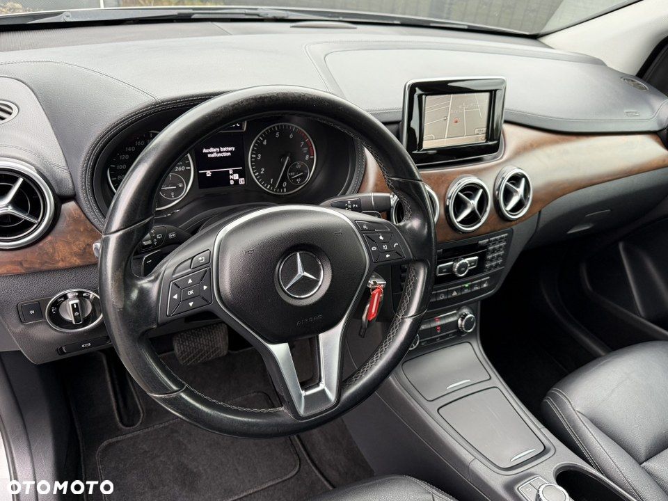 Mercedes-Benz Klasa B 180 (BlueEFFICIENCY) 7G-DCT - 18