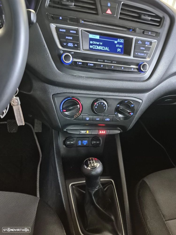 Hyundai i20 1.2 Comfort - 16