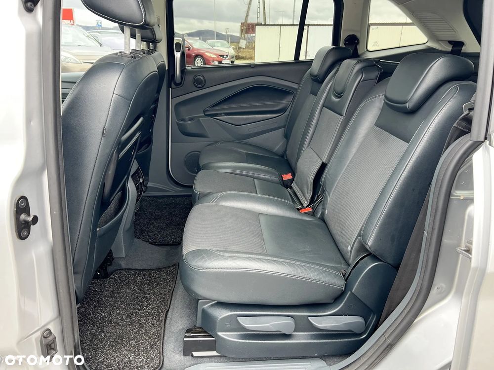 Ford Grand C-MAX 2.0 TDCi Titanium - 13