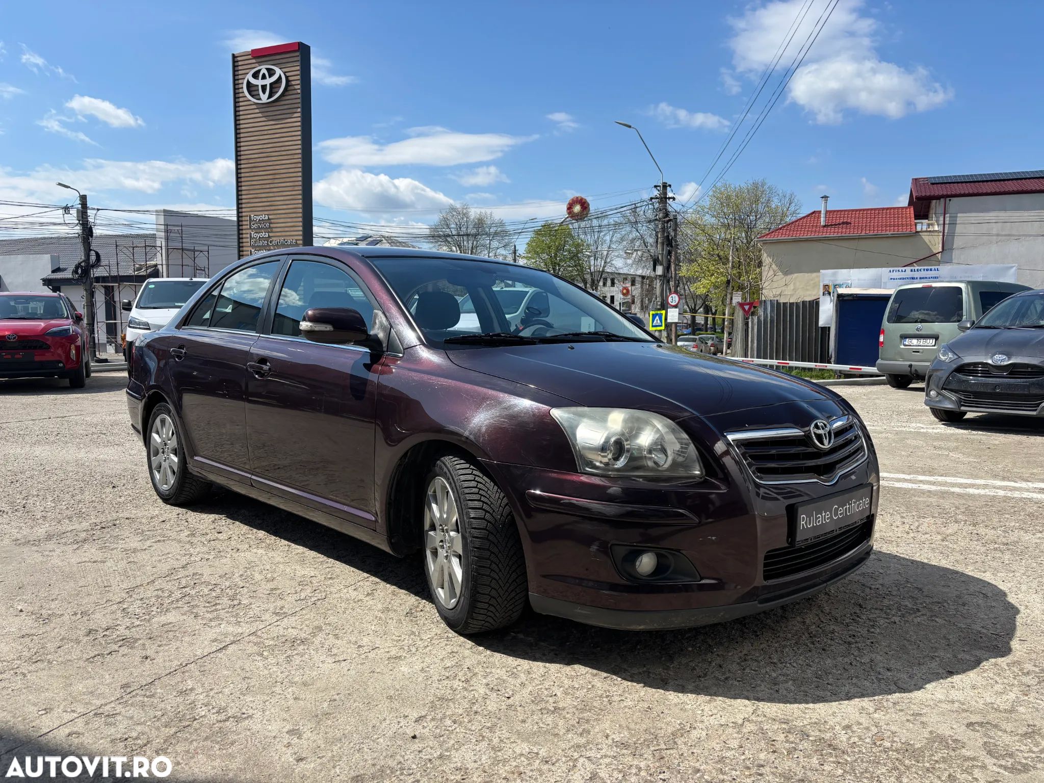 Toyota Avensis 1.8 Comfort - 1