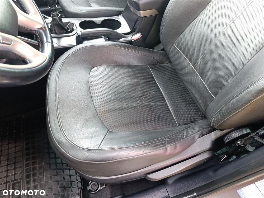 Hyundai ix35 2.0 CRDi Premium 4WD - 12