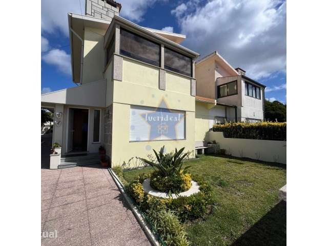 Moradia T4 com Jardim e Terraço em Vila Chã - Grande imagem: 2/16