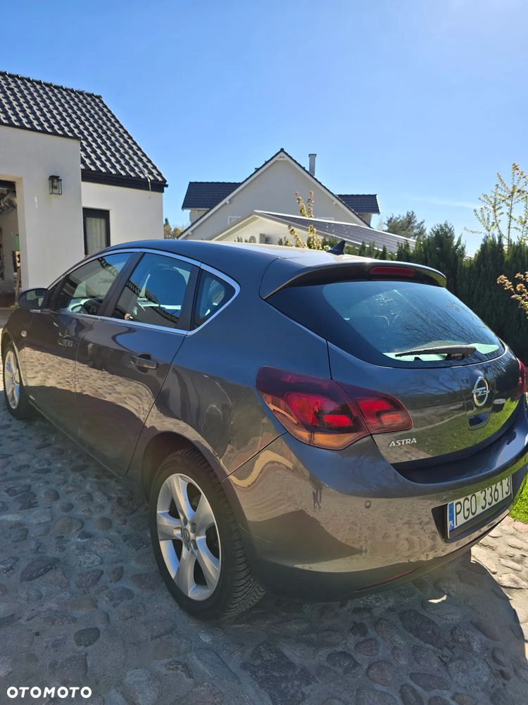 Opel Astra 1.4 Sport - 4