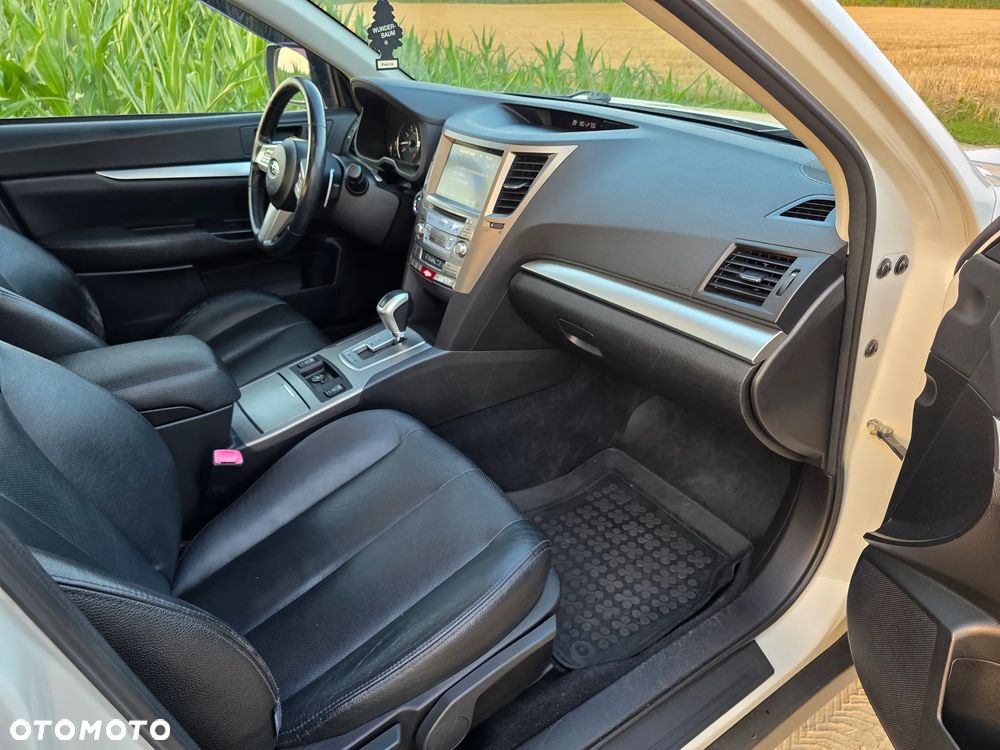 Subaru Outback - 18