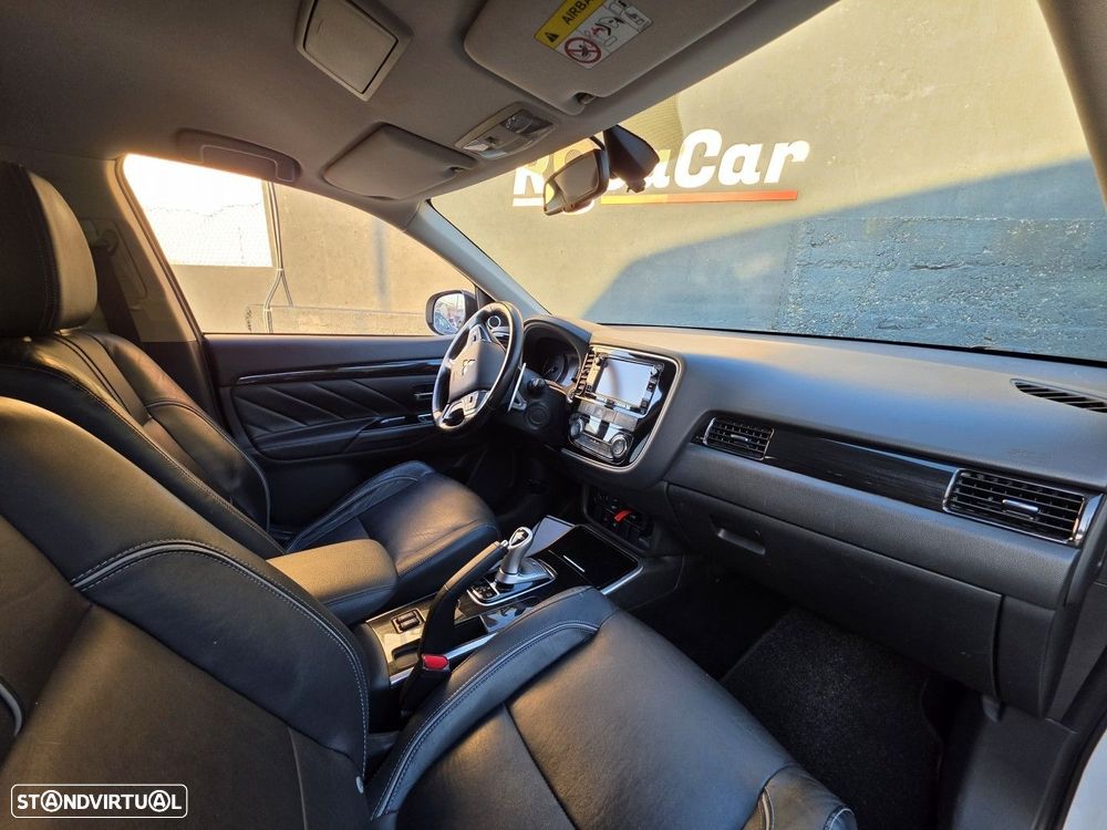 Mitsubishi Outlander 2.0 Intense Navi - 7