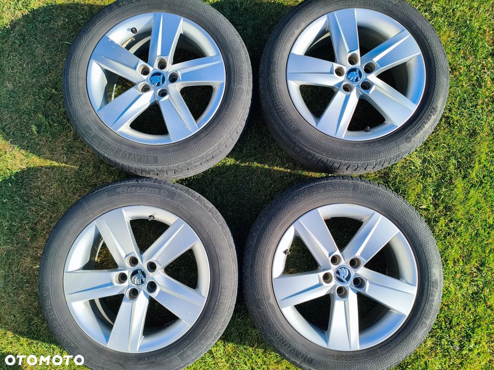 Felgi Fabia 3 orginal . R16 7.0Jx16H2 , ET46 - 3