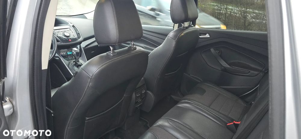 Ford Kuga 2.0 TDCi 4x4 Titanium - 31