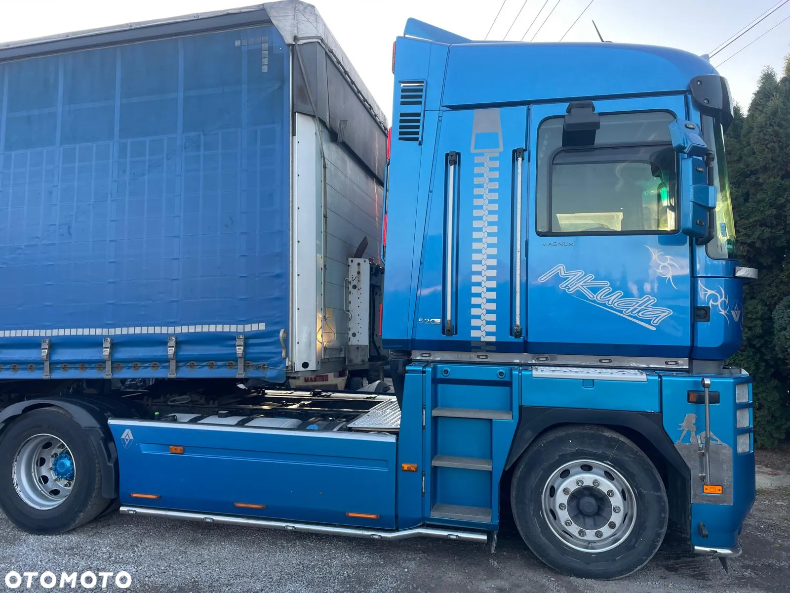 Renault Magnum DXI 520 EEV - 2