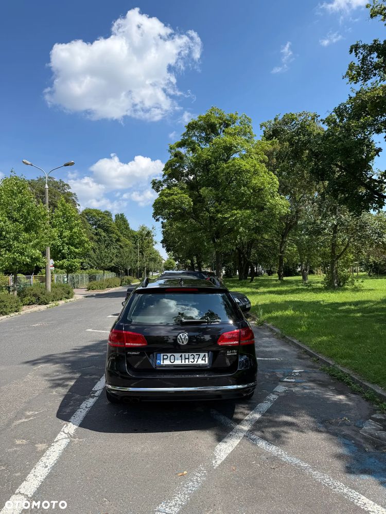 Volkswagen Passat 2.0 TDI Comfortline DSG - 5