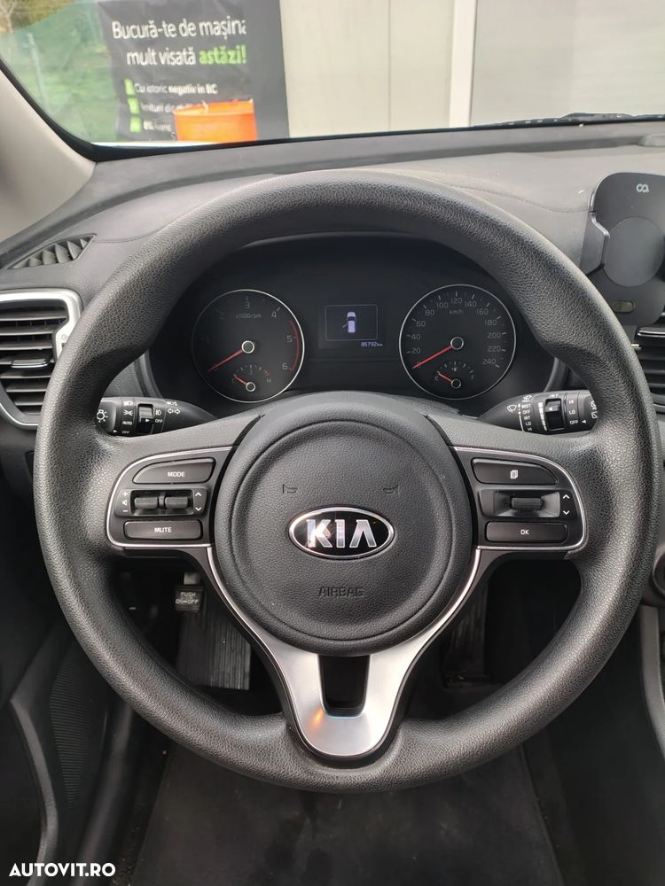 Kia Sportage 2.0 CRDI AWD Aut. VISION - 11