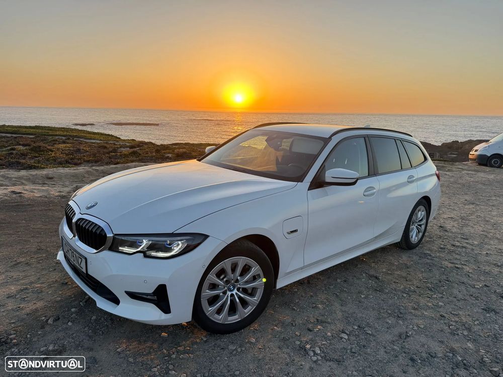 BMW 330 — fotografia 3