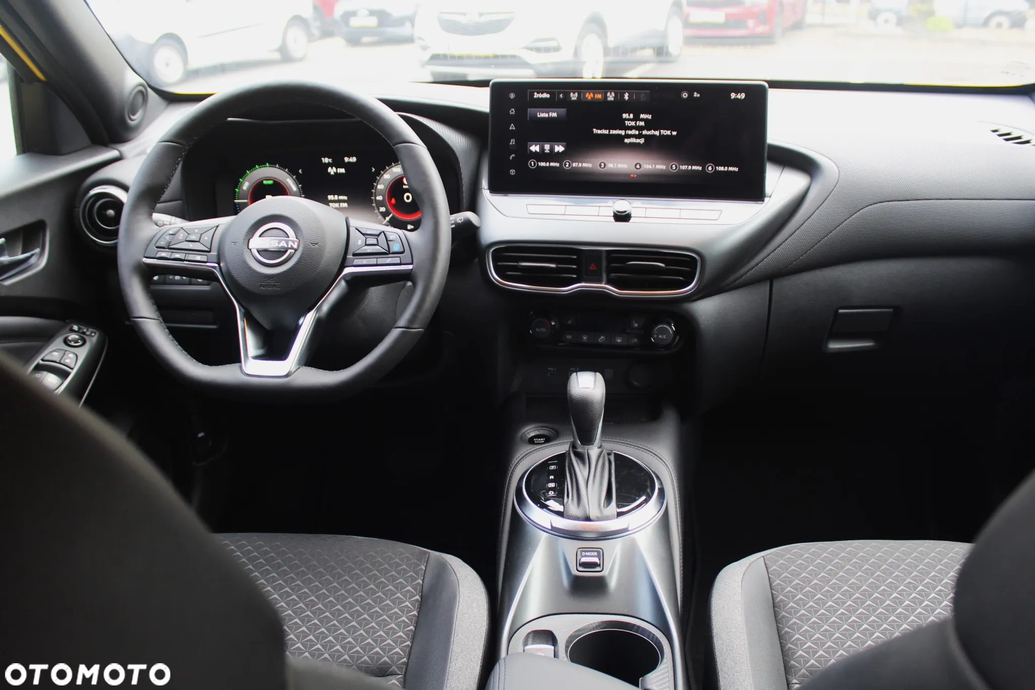 Nissan Juke 1.6 Hybrid N-Connecta AMT - 13