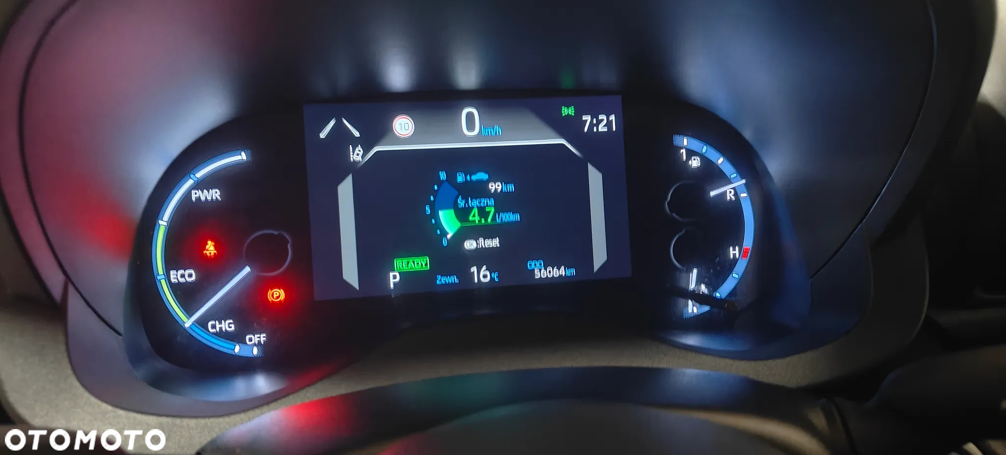 Toyota Yaris Cross Hybrid 1.5 Adventure - 8