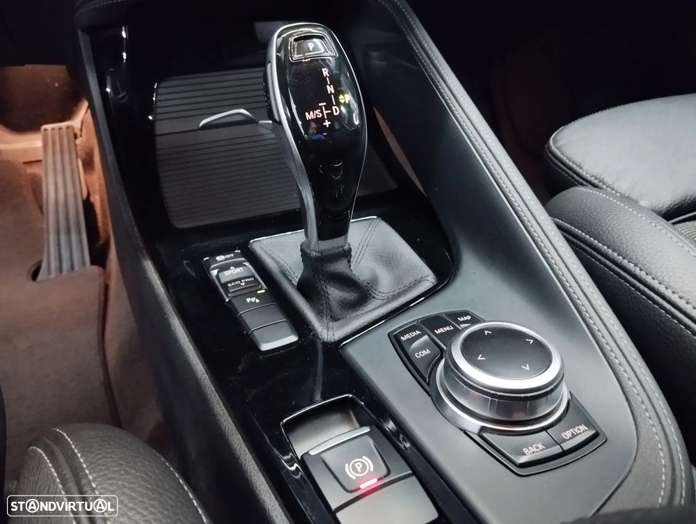 BMW X1 16 d sDrive Auto xLine - 37