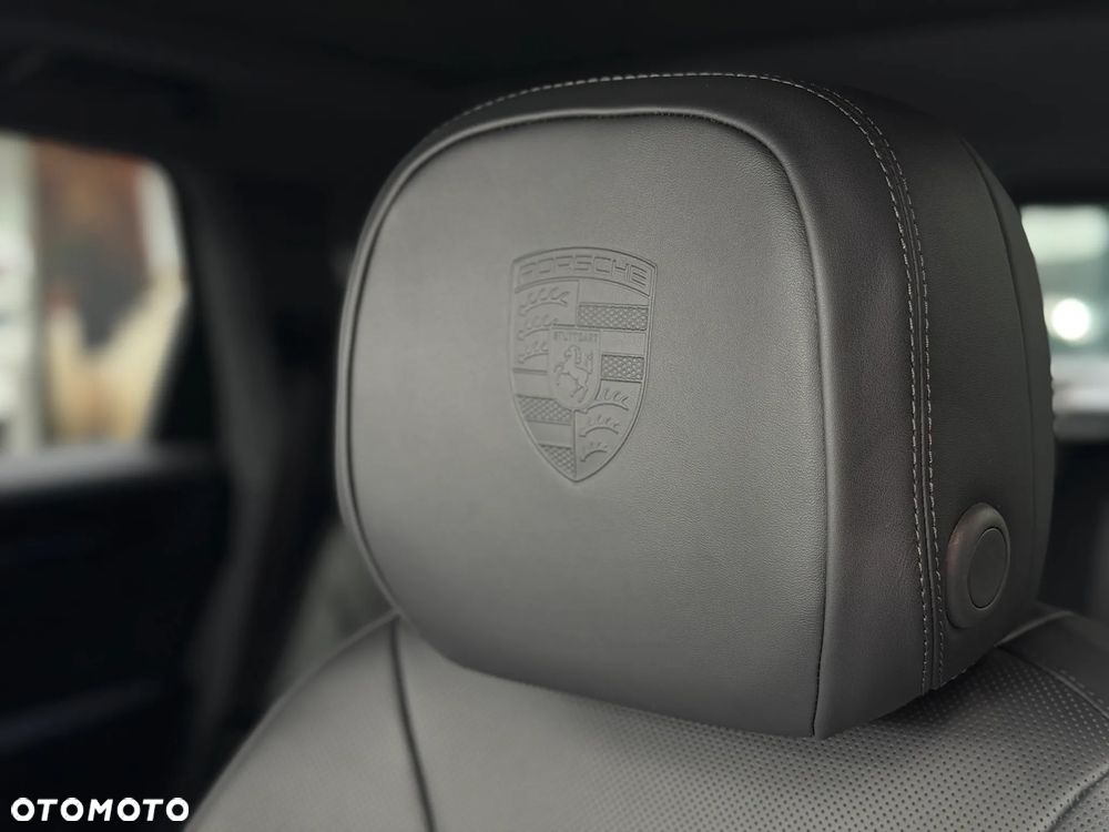 Porsche Cayenne Black Edition - 28