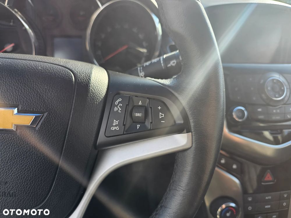 Chevrolet Cruze - 16