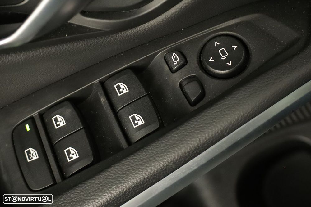 BMW 330 e Touring Pack M Auto - 19