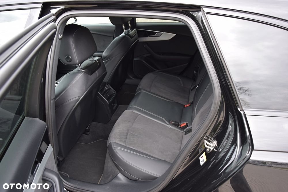 Audi A4 Avant 35 TDI mHEV S Line S tronic - 14