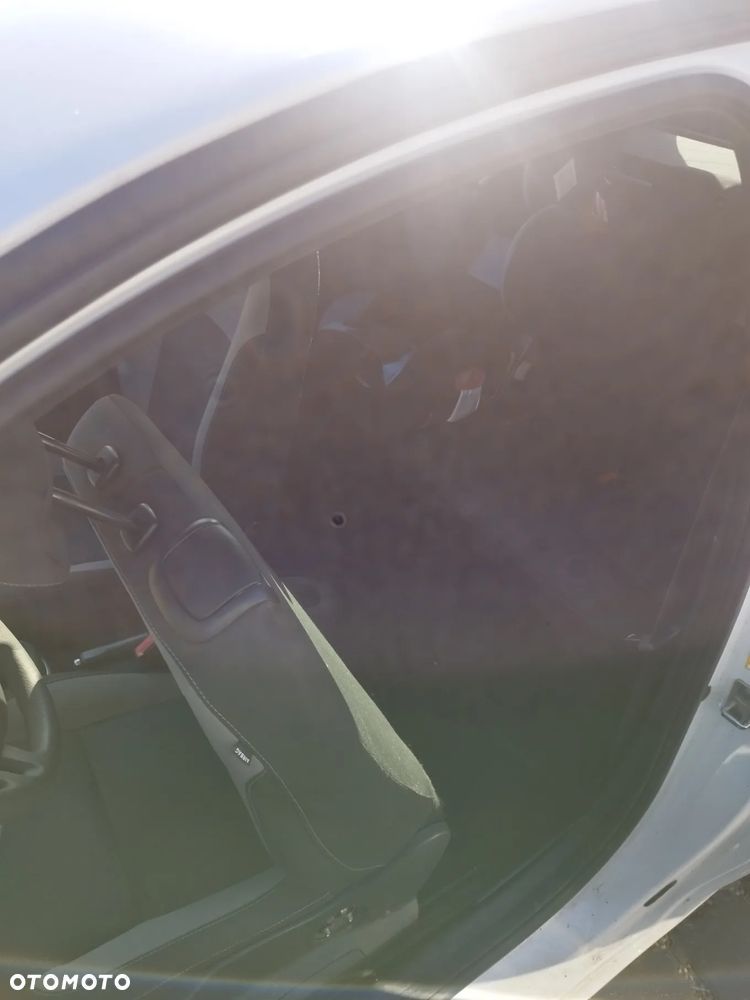 Renault Clio 1.2 16V Authentique - 7