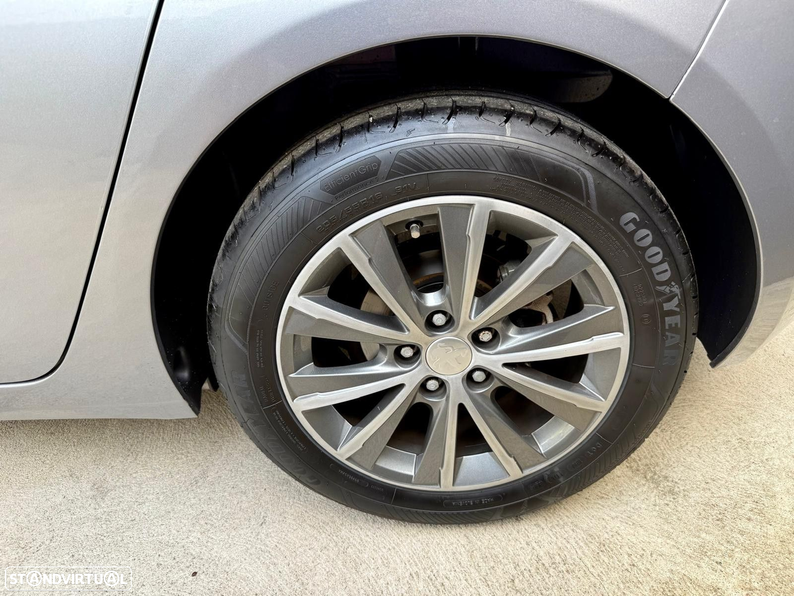 Peugeot 308 1.6 BlueHDi Style - 20