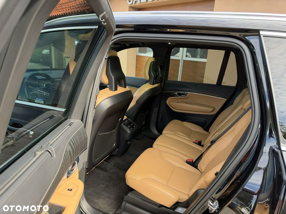 Volvo XC 90 B5 D AWD Inscription - 24