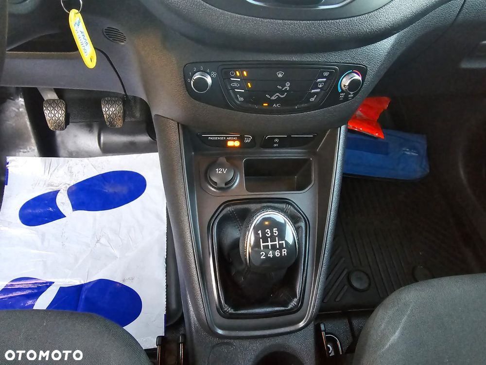 Ford TRANSIT COURIER - 17