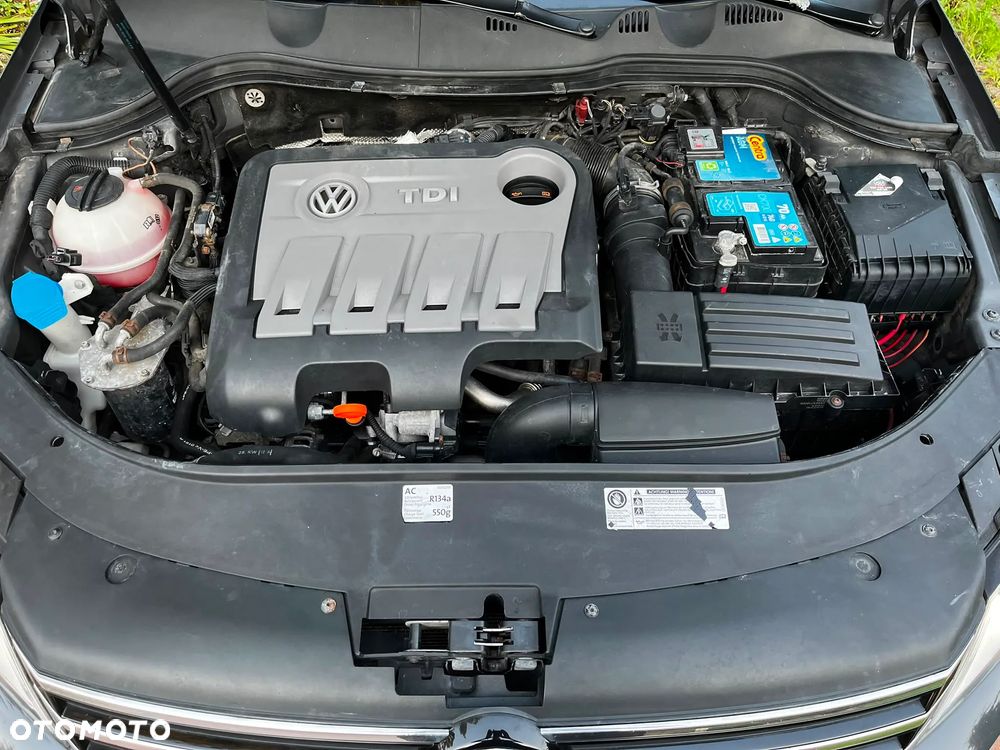 Volkswagen Passat 2.0 TDI Comfortline DSG - 16