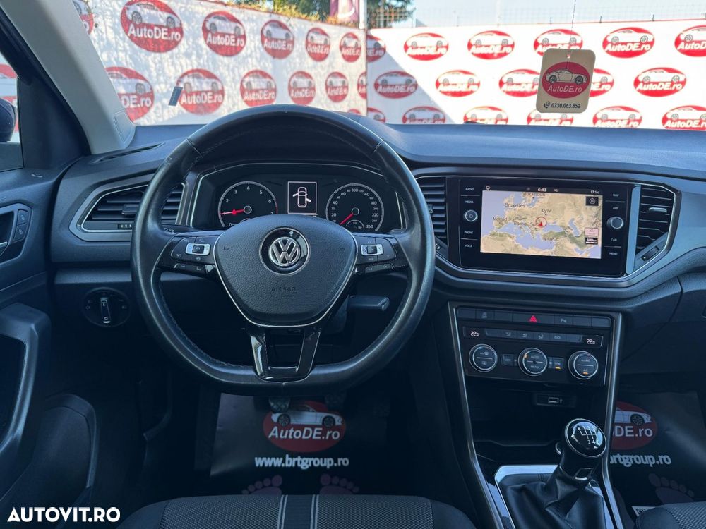 Volkswagen T-Roc - 9