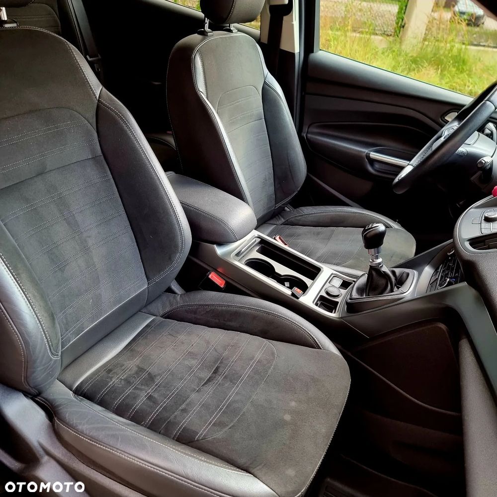 Ford Kuga ver-2-0-tdci-4x2-titanium - 11