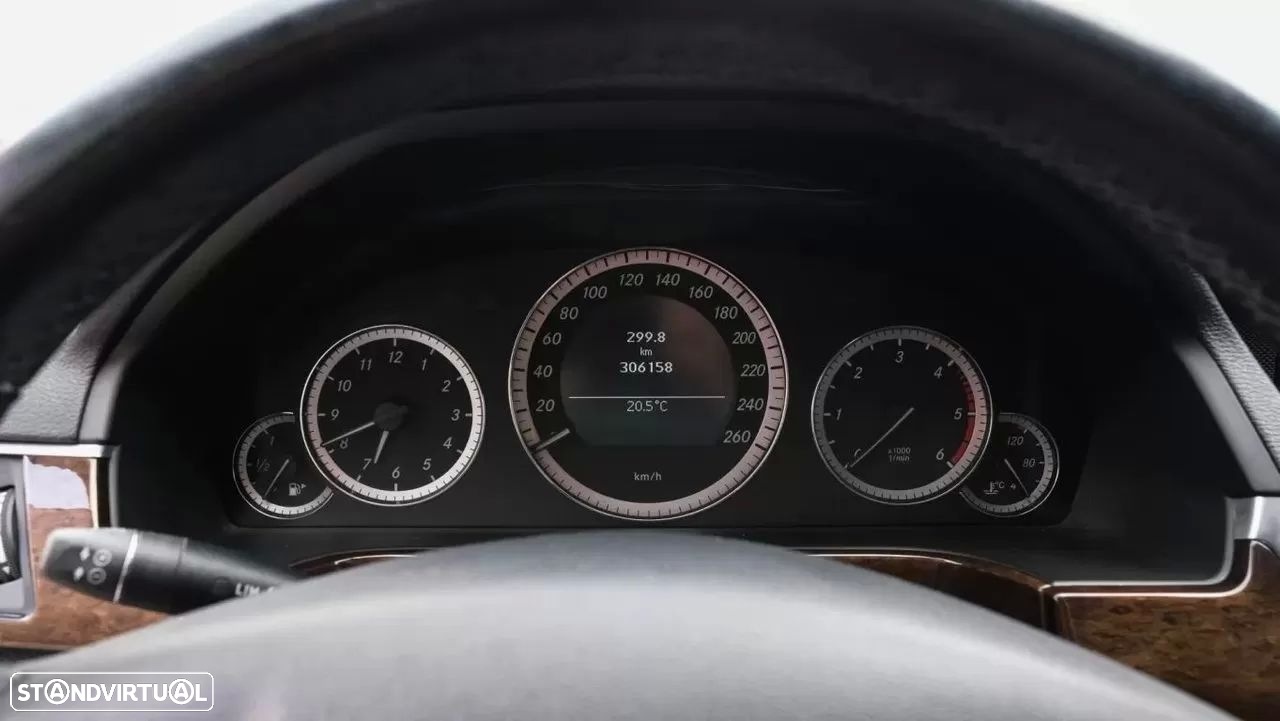 Mercedes-Benz E 220 CDi Avantgarde BE - 23