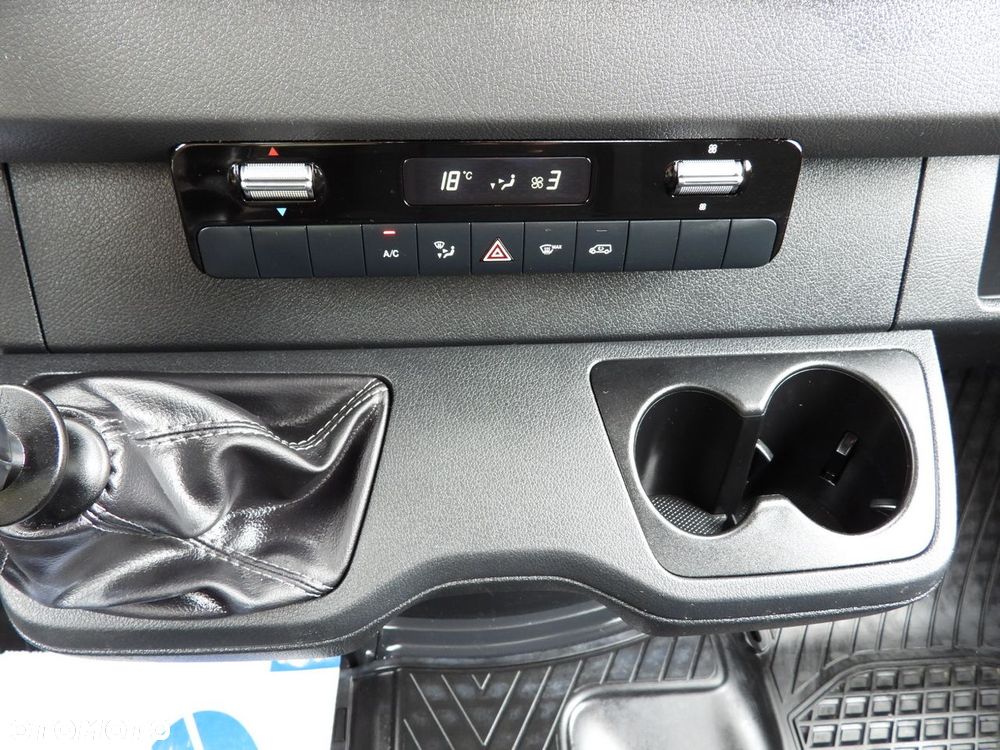 Mercedes-Benz SPRINTER 315 SKRZYNIA 8 PALET TEMPOMAT KLIMATYZACJA  150KM - 34