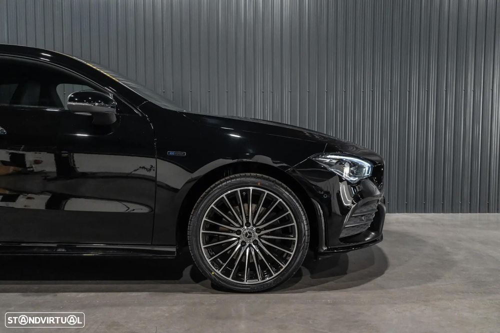 Mercedes-Benz CLA 250 e Shooting Brake AMG Line - 41