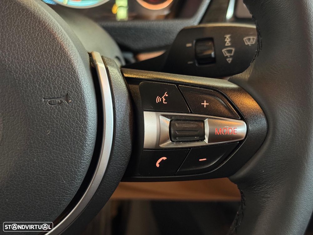 BMW 320 d EfficientDynamics Line Luxury - 12