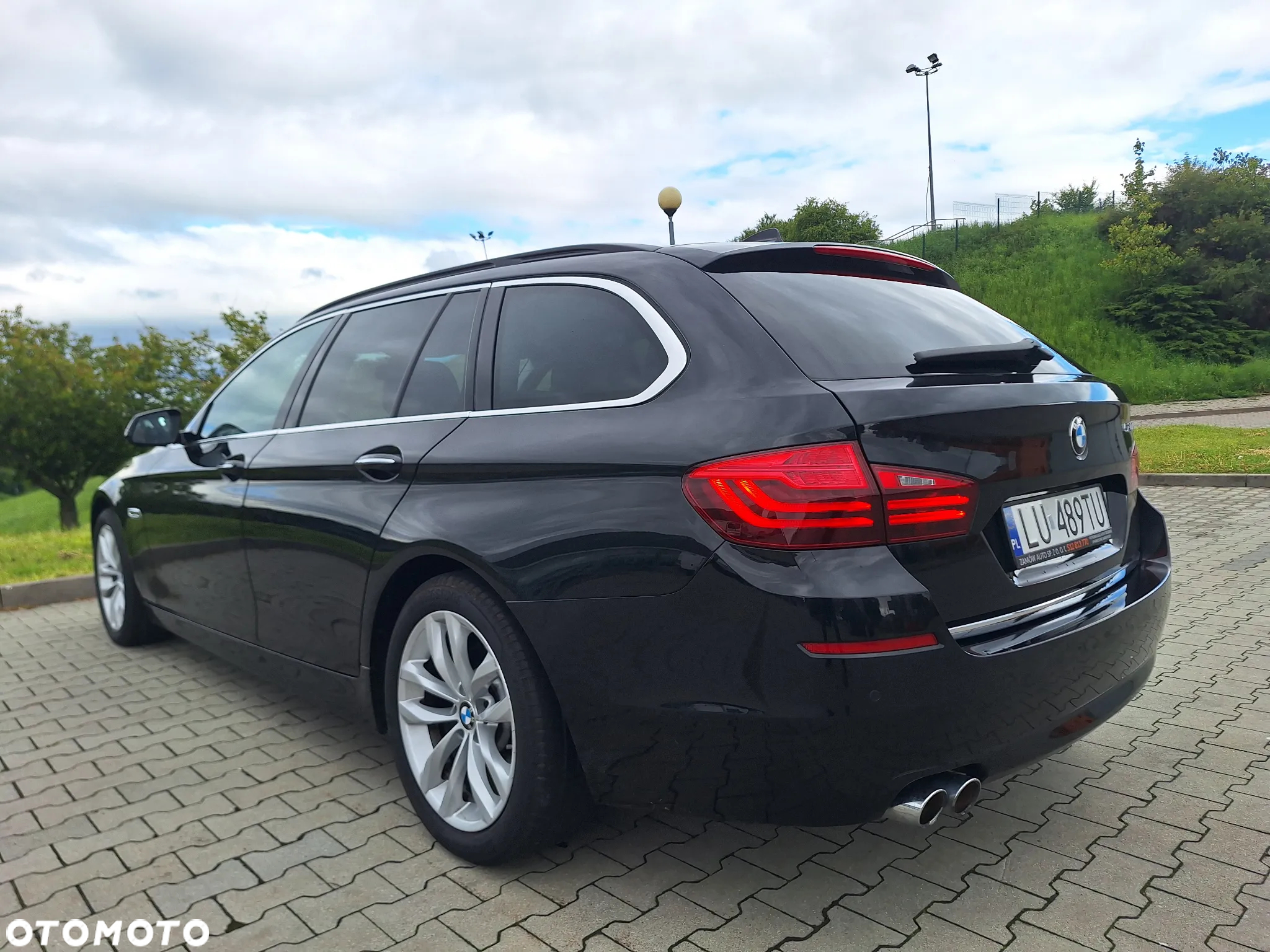 BMW Seria 5 520d Luxury Line - 11