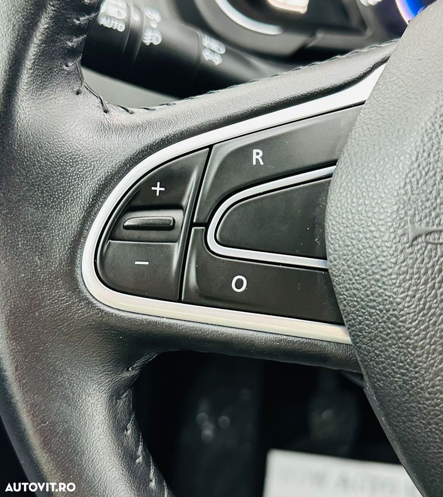 Renault Scenic ENERGY TCe 115 LIMITED - 29