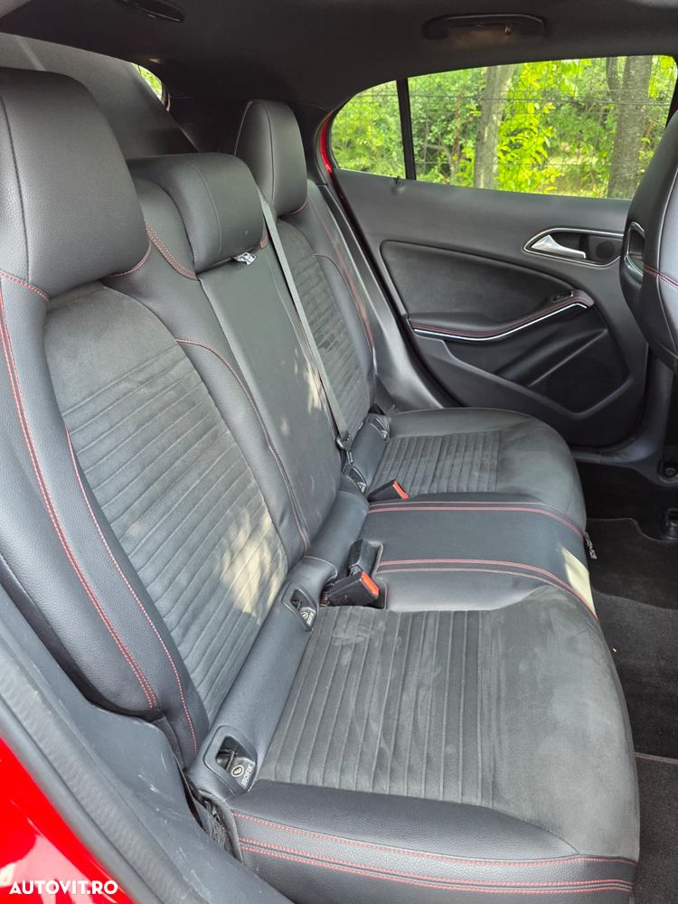 Mercedes-Benz GLA 200 d Aut. - 13