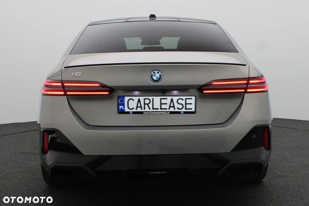 BMW i5 83.9kWh xDrive40 M Sport - 5